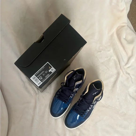 Air Jordan 1 Mid SE Craft- Size 12 Obsidian White/French Blue - Picture 9 of 12